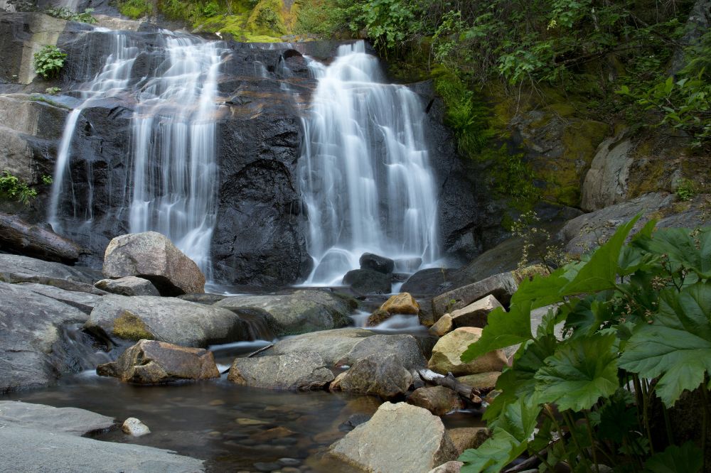 minaret falls
