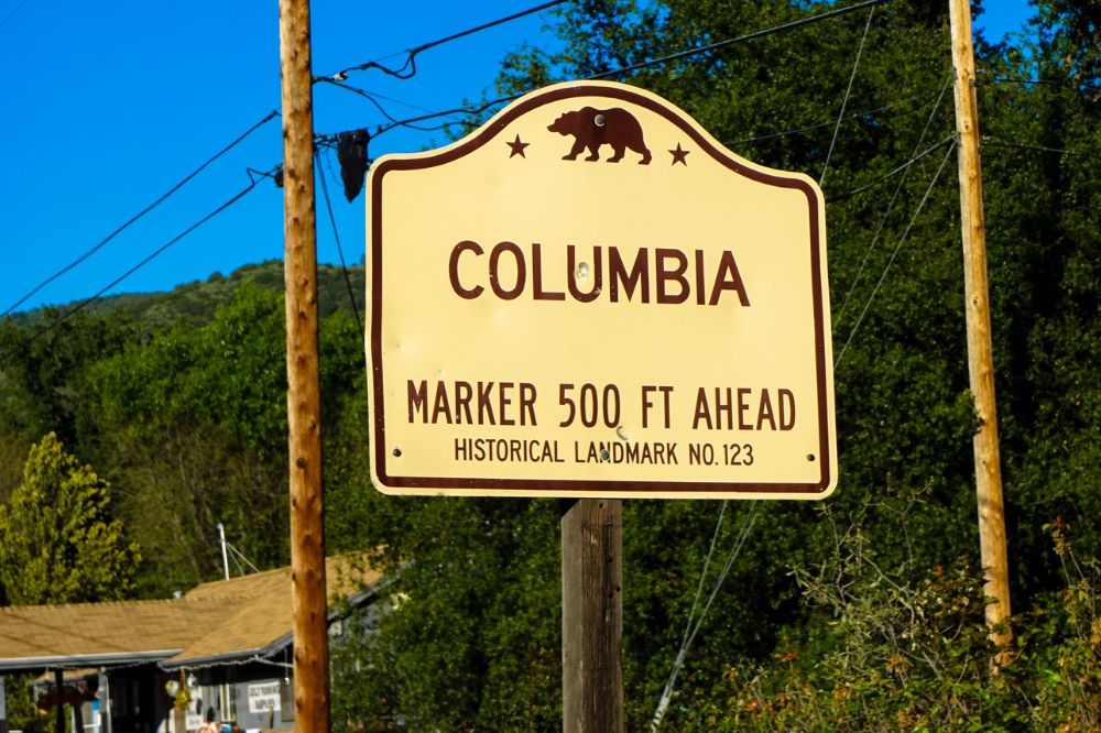 Historical marker for the town of Columbia