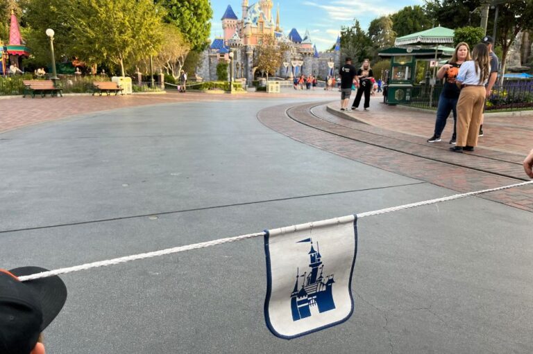 Disney Rope Drop Charge Disney's California Adventure One Day Itinerary - Go Travel California