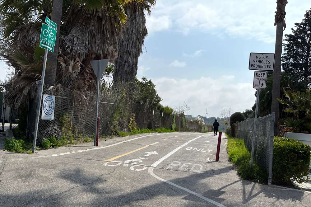 Marvin Braude bike path