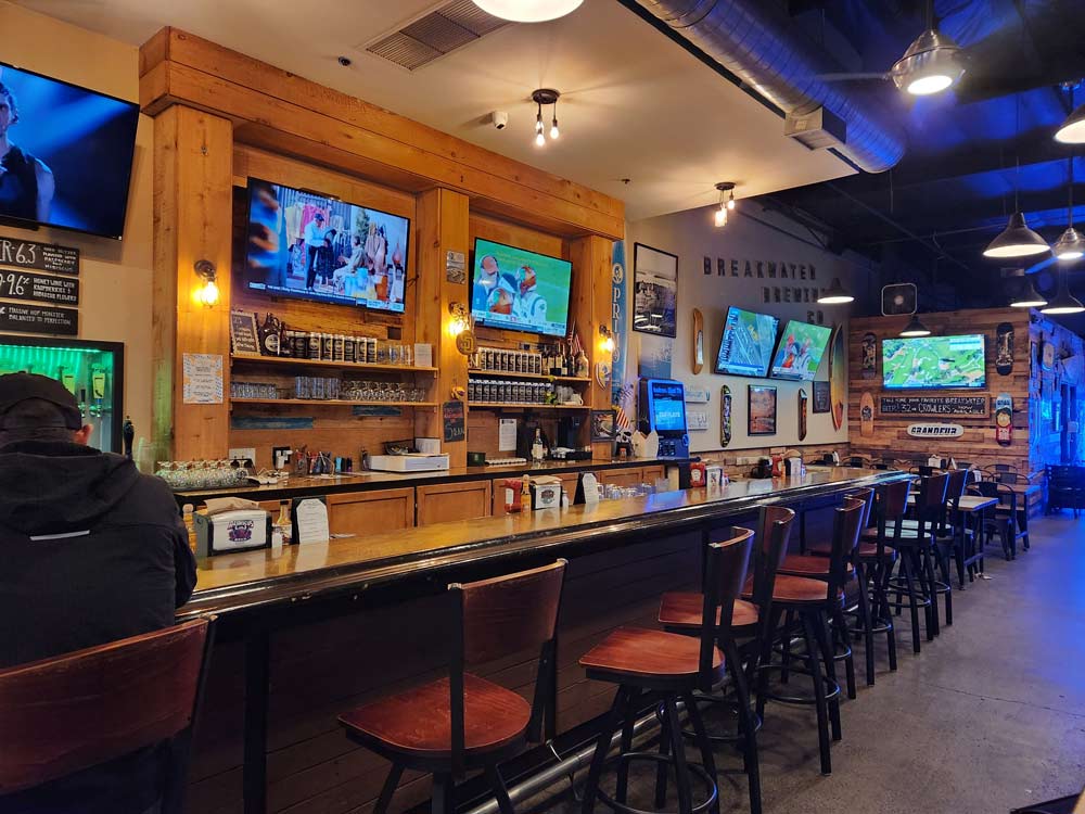 Breakwater Brewing