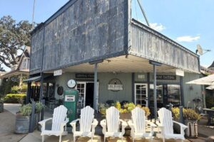 Los Olivos general store