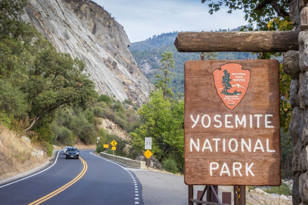 A sign for Yosemite National Park
San Francisco to Yosemite Road Trip