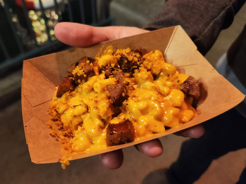 Kugel mac and cheese